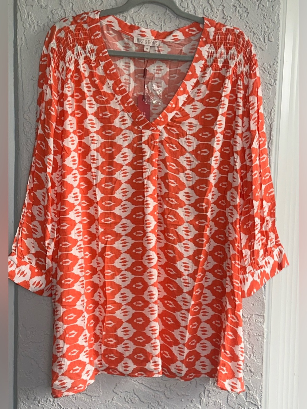Rose & Thyme Women’s V-Neck Orange Ikat Blouse (NWT)